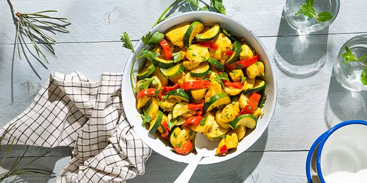 Kippenragout met paprika’s en courgettes