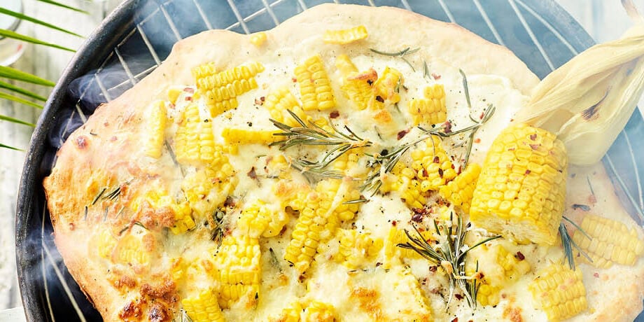 Pizza au maïs grillé et mascarpone