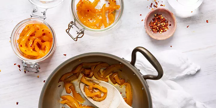 Chutney van gele paprika’s met chili