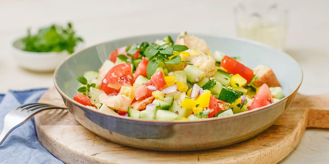 Panzanella (salade italienne aux tomates)		