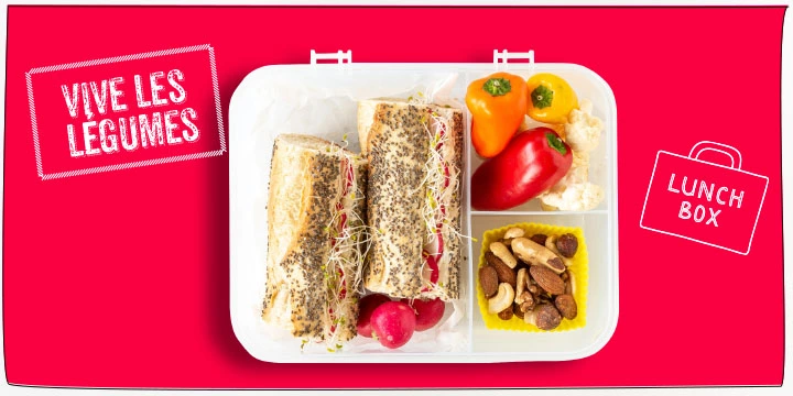 Lunchbox stokbrood met kruidenkaas en radijsjes