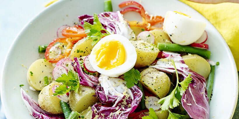 Salade van aardappelen en boontjes 