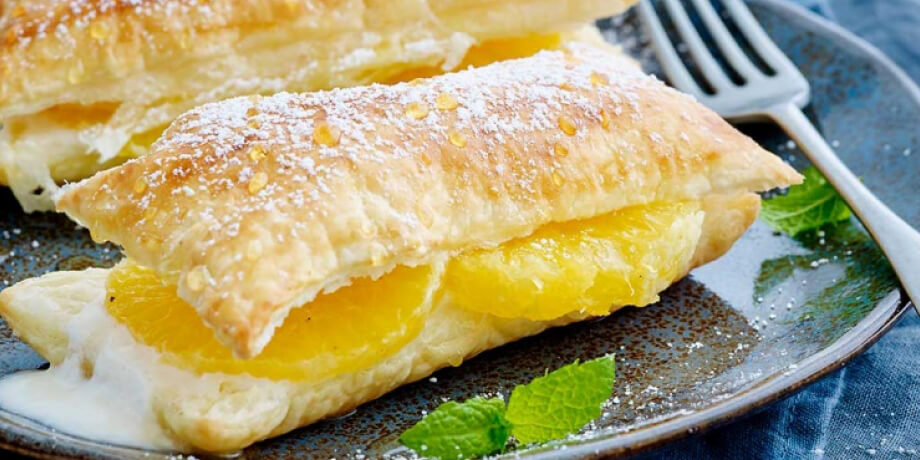 Millefeuille met sinaasappel en kaneelyoghurt