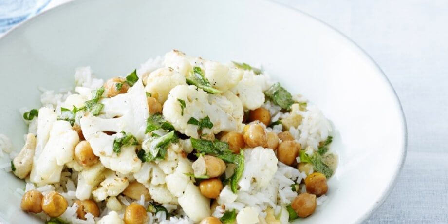 Salade de chou-fleur, aux pois chiches et moutarde