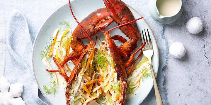 Kreeft uit de oven met groenten en champagnesaus