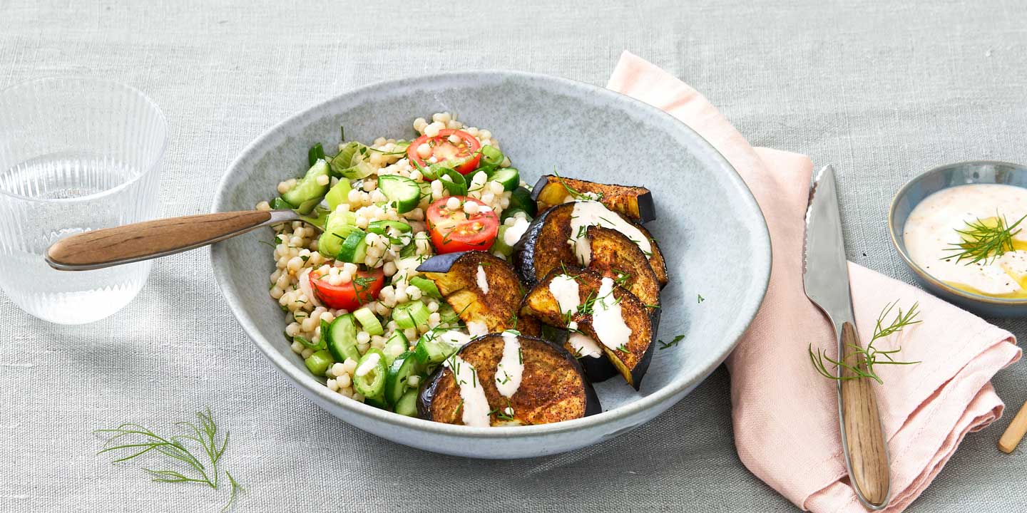 Gemarineerde aubergine met yoghurtdressing en tabouleh van parelcouscous
