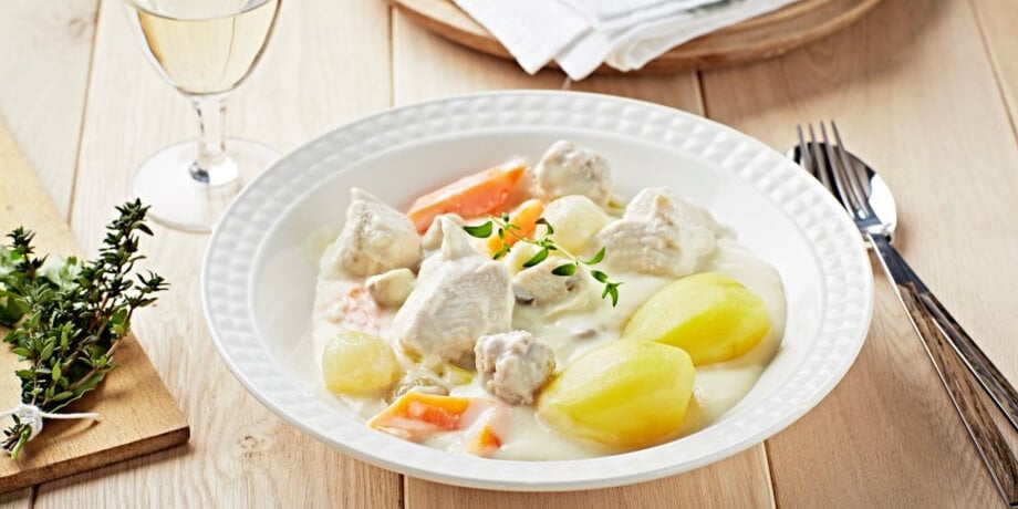 Blanquette de volaille avec pommes de terre vapeur