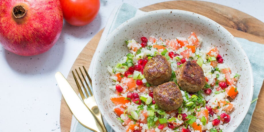 Boulettes d’agneau au taboulé de chou-fleur