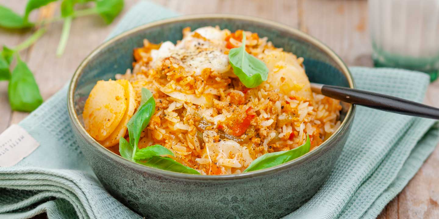 Smeuïg rijst-gehaktpannetje met mozzarella