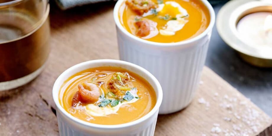 Bisque van grijze garnalen met limoen croutons