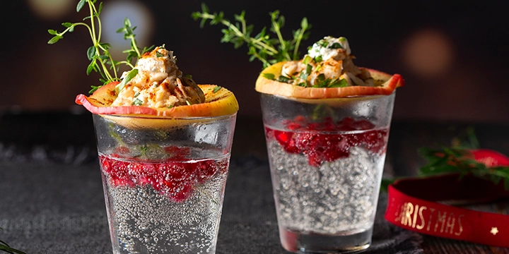 Gin tonic shot, toast de pomme et tartare de truite fumée