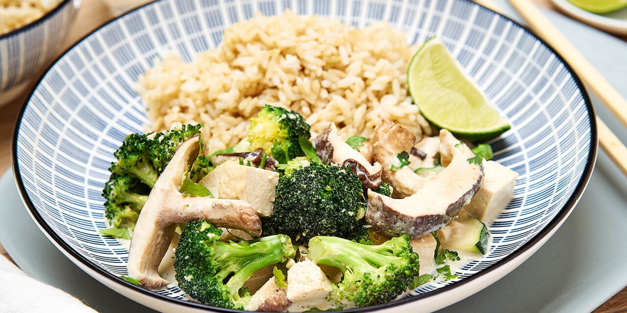 Curry de légumes verts au tofu		