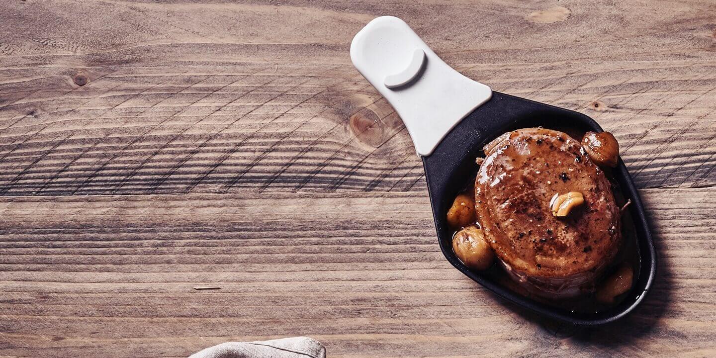 Speelse schaaltjes: Tournedos van hert met kastanjes en Luikse saus