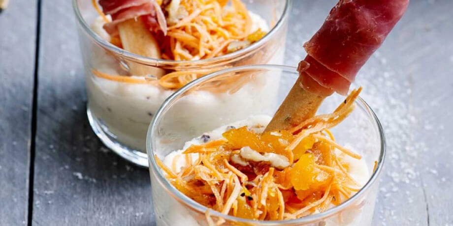 Purée de céleri-rave, salade de carottes et jambon Ganda
