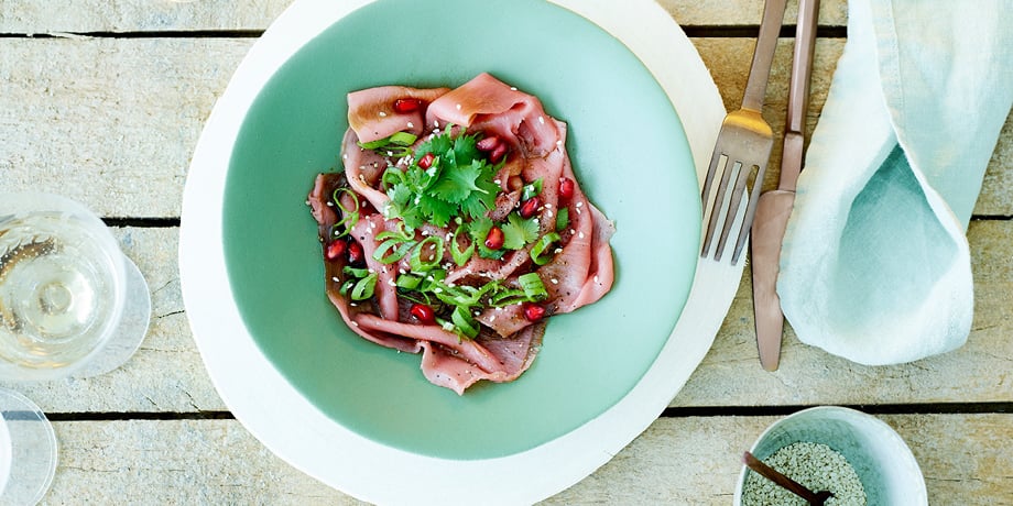 Carpaccio de boeuf à la coriandre et grenade