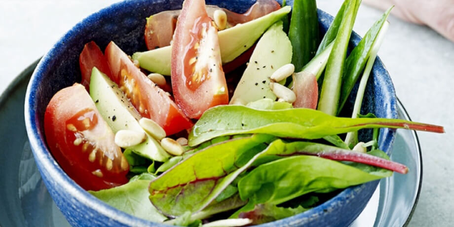 Tomatensalade met avocado