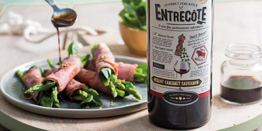 Rosbiefrolletjes met groene asperges en oosterse saus