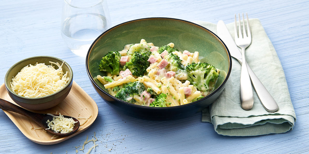 Macaronis aux 4 fromages, jambon et brocoli