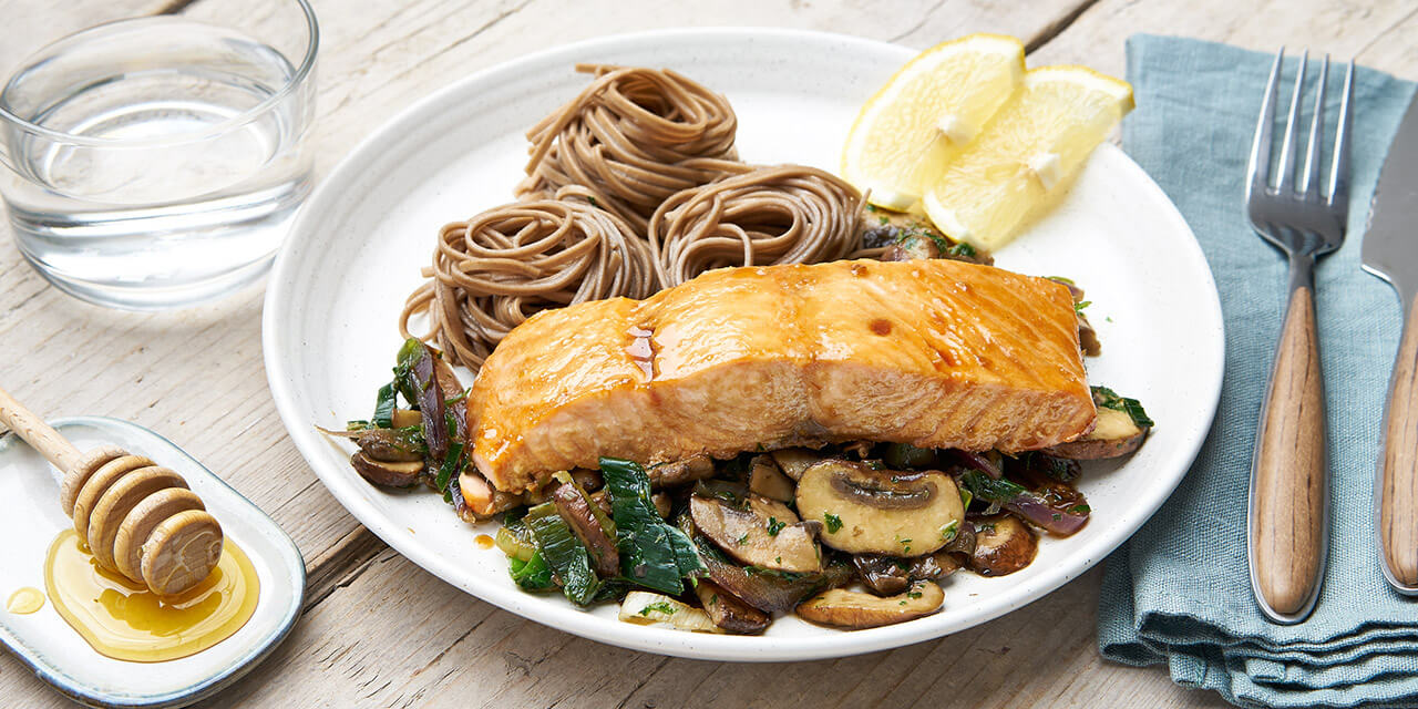 Forelfilet met fijne knolselderpuree en dragonsaus