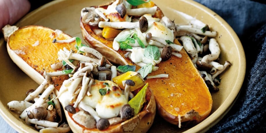 Butternut farcie aux champignons, chèvre