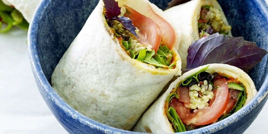 Wrap met tomaat en quinoasalade