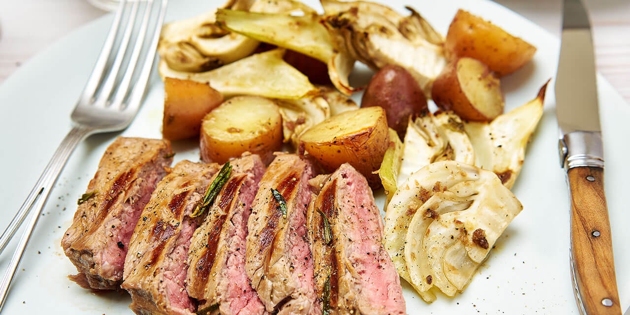 Steak au romarin, grenailles rôties, fenouil et bagna cauda