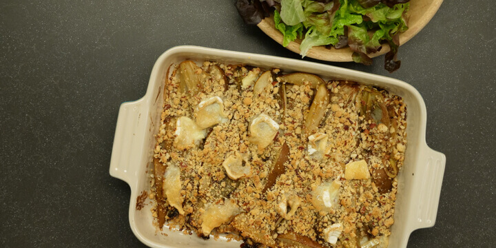 Crumble van witloof en peer (Bio)
