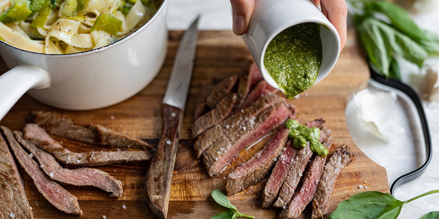 Steak de bœuf au pesto maison