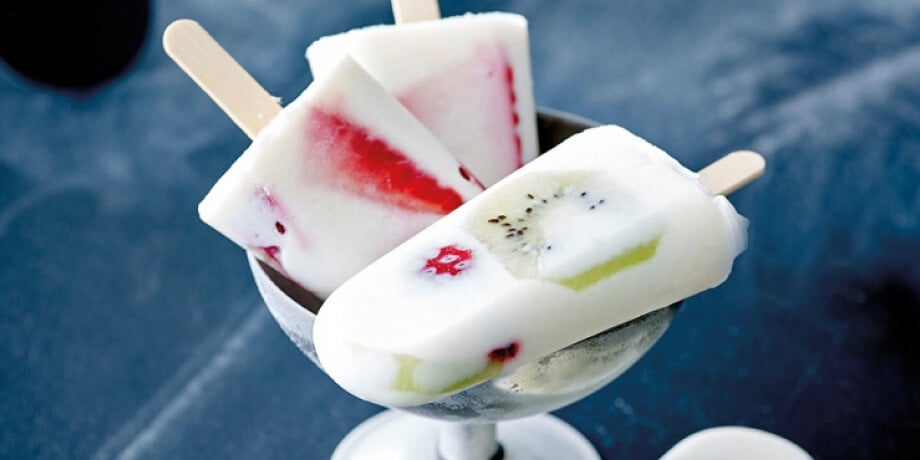 Bâtonnets glacés au yaourt et aux fruits