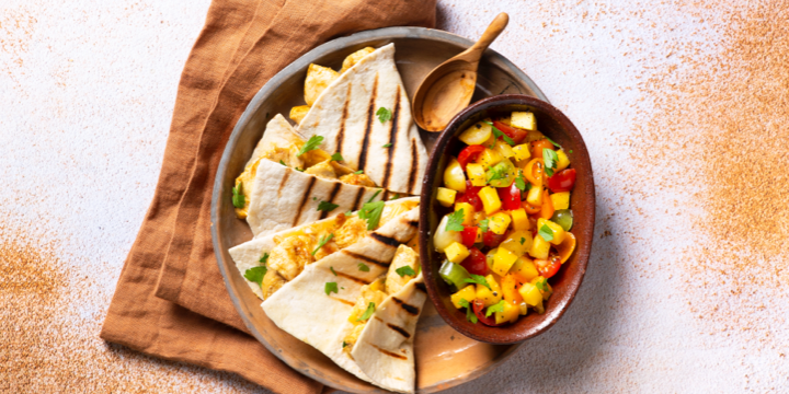 Quesadilla’s met mango-tomatensalsa