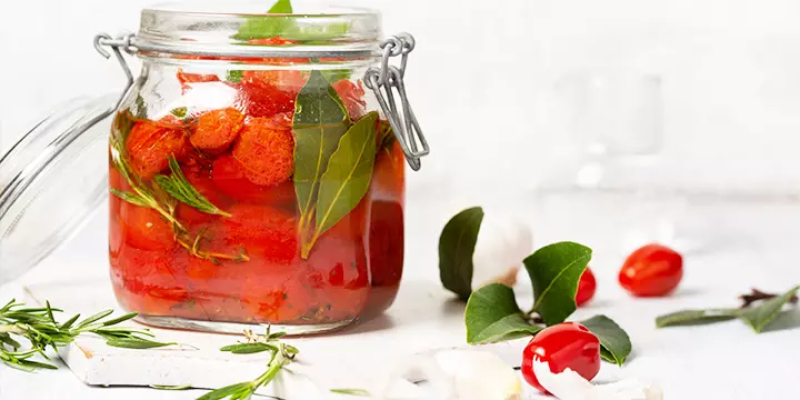 Gemarineerde tomaten