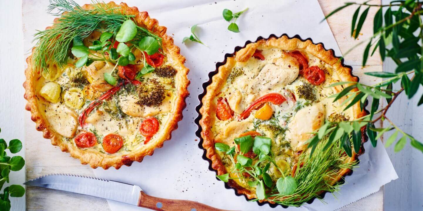 Tartelettes salées au poulet et légumes printaniers