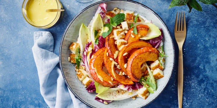 Geroosterde pompoen, halloumi en mangovinaigrette
